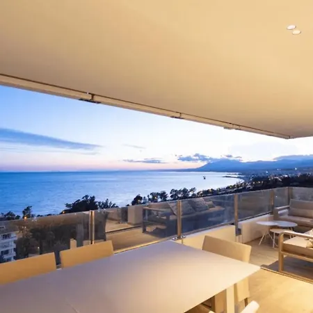 A Stunning Fully Renovated 3-bedroom Marbella