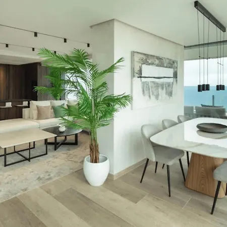 A Stunning Fully Renovated 3-bedroom Apartment *