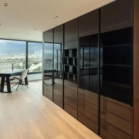 A Stunning Fully Renovated 3-bedroom Apartment